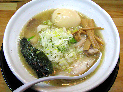 �R���\�����[�����{�ϋʎq